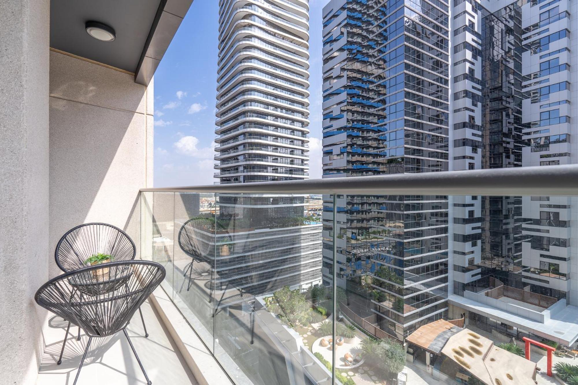 Heaven Crest Vacation Homes Downtown - Studio And 1 Bedroom Suites 2 Minute Walk To Dubai Mall And Burj Khalifa エクステリア 写真