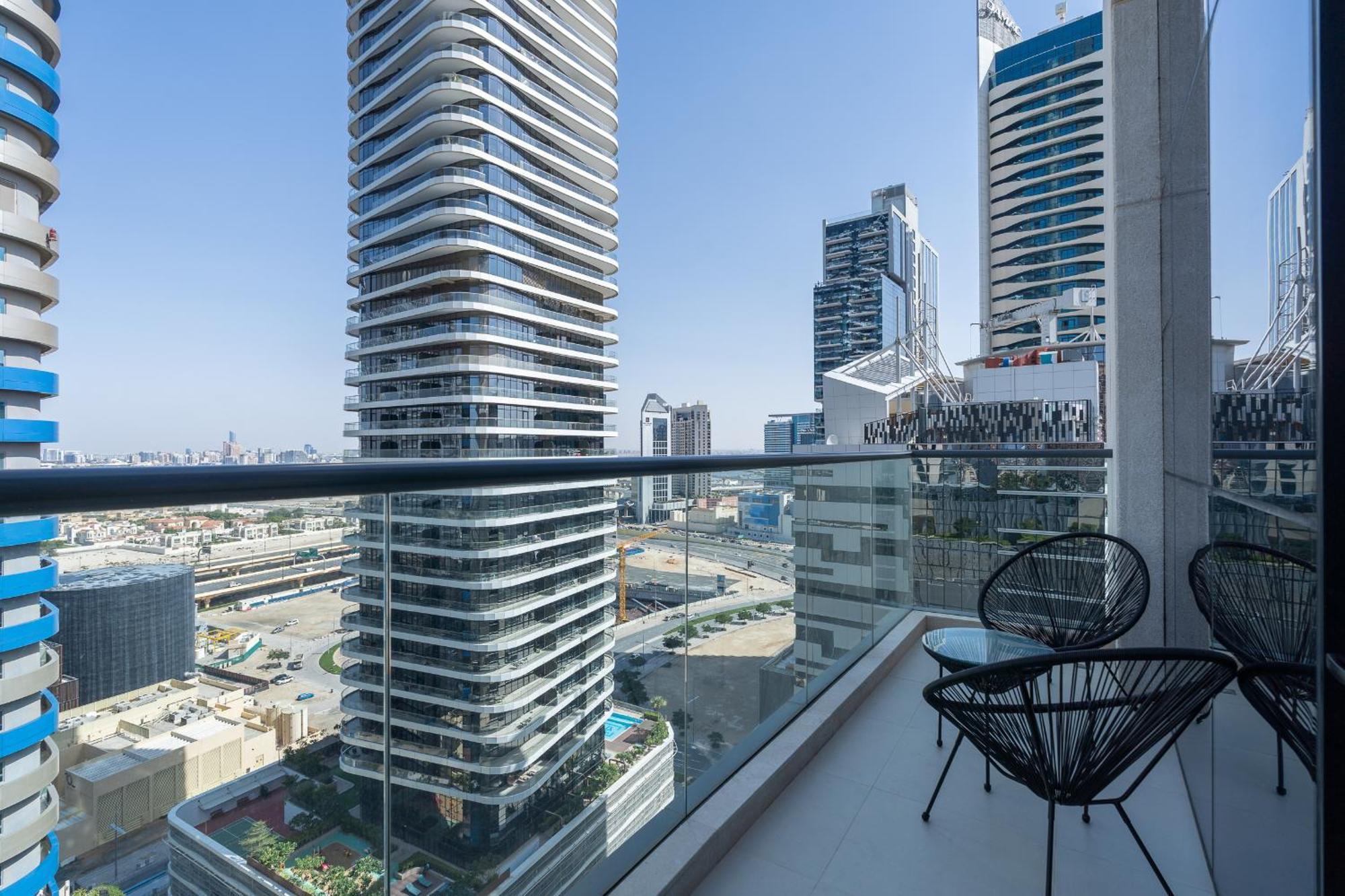 Heaven Crest Vacation Homes Downtown - Studio And 1 Bedroom Suites 2 Minute Walk To Dubai Mall And Burj Khalifa エクステリア 写真