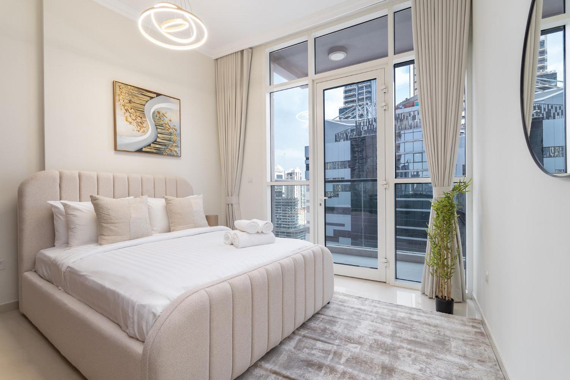Heaven Crest Vacation Homes Downtown - Studio And 1 Bedroom Suites 2 Minute Walk To Dubai Mall And Burj Khalifa エクステリア 写真