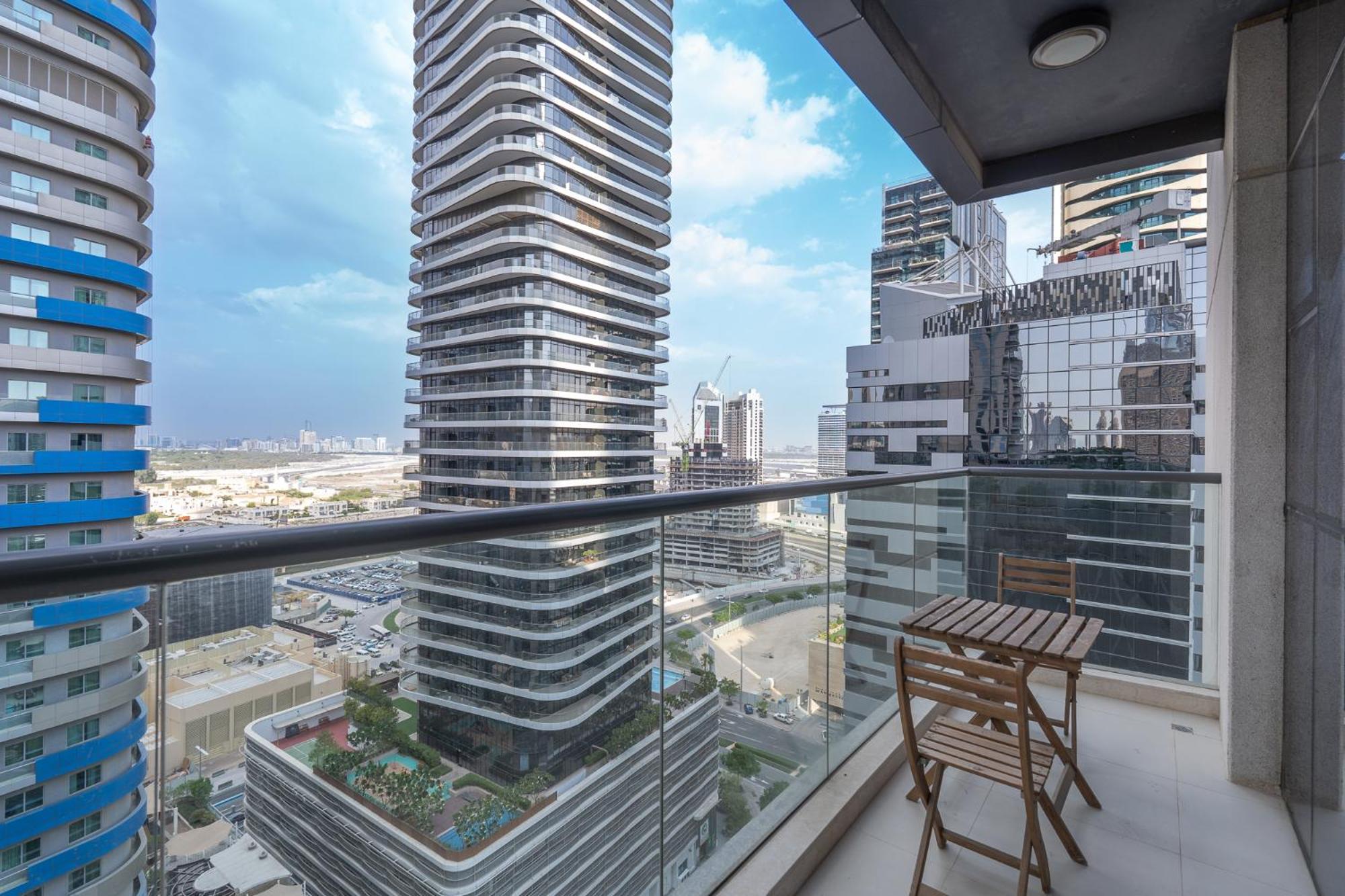 Heaven Crest Vacation Homes Downtown - Studio And 1 Bedroom Suites 2 Minute Walk To Dubai Mall And Burj Khalifa エクステリア 写真
