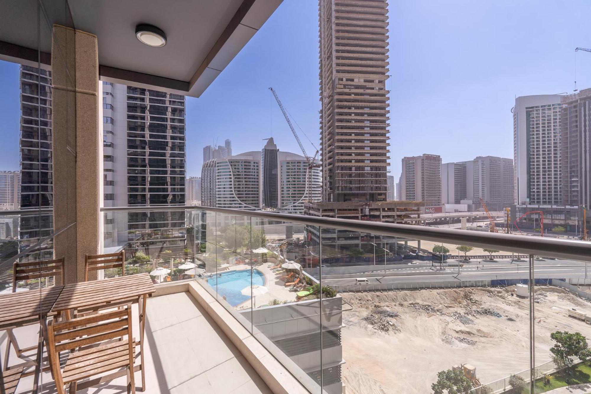 Heaven Crest Vacation Homes Downtown - Studio And 1 Bedroom Suites 2 Minute Walk To Dubai Mall And Burj Khalifa エクステリア 写真