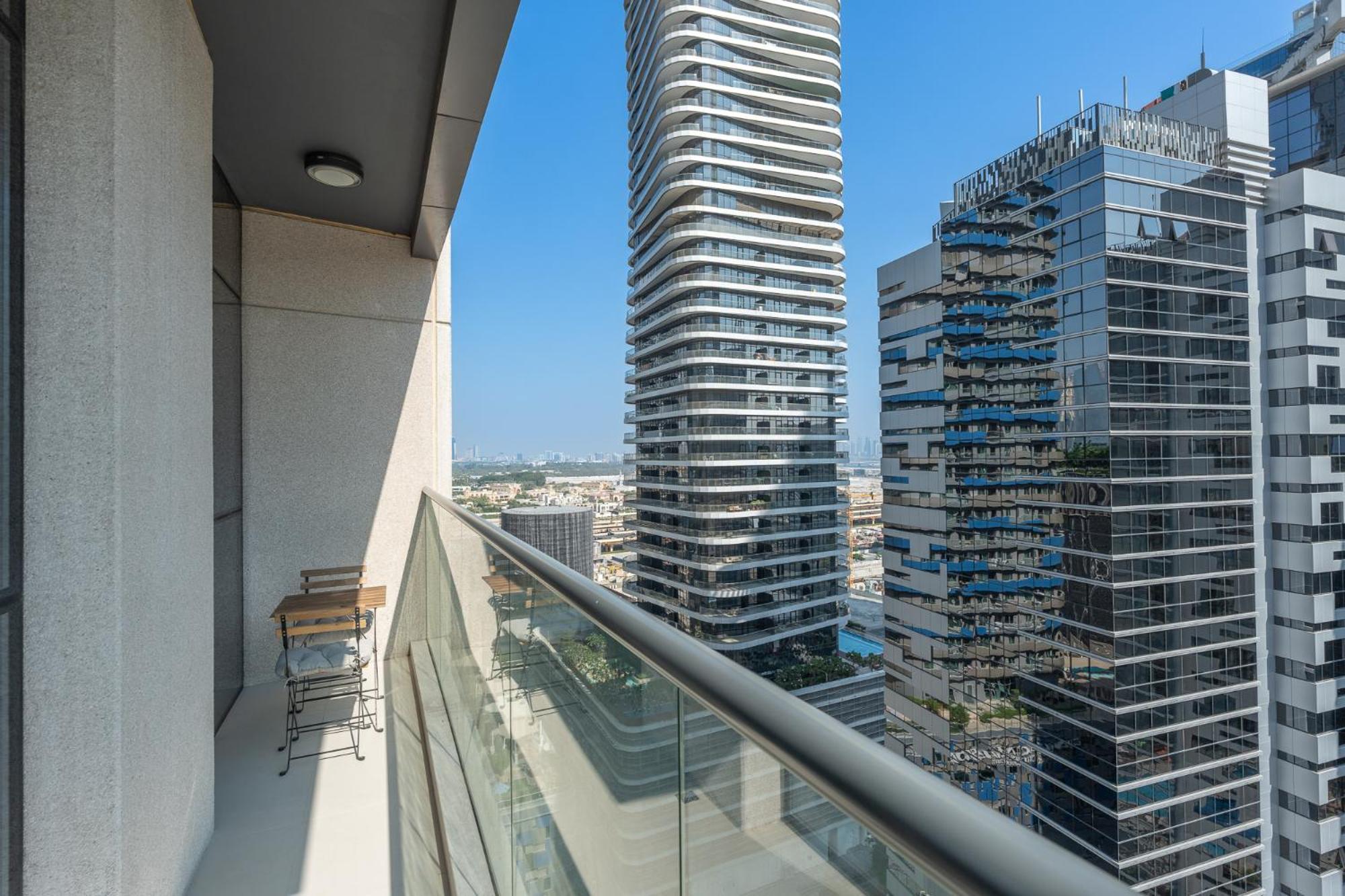 Heaven Crest Vacation Homes Downtown - Studio And 1 Bedroom Suites 2 Minute Walk To Dubai Mall And Burj Khalifa エクステリア 写真